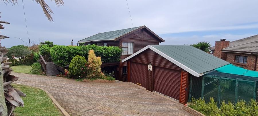 4 Bedroom Property for Sale in Dana Bay Western Cape